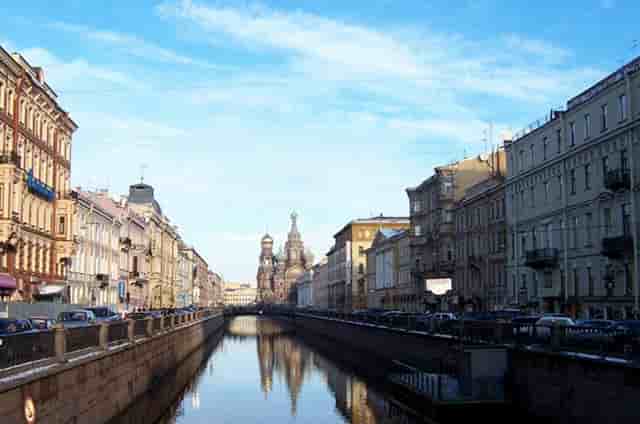 餐桌发粘用什么方法(餐桌消毒采用什么方法)